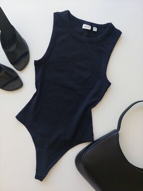 Babaton Women's M Black Ribbed Sleeveless Bodysuit Tank Top Aritzia